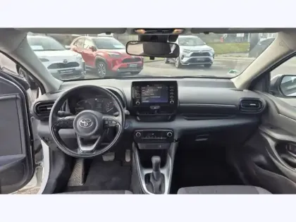 Photo 11 Toyota Yaris Hybride 116h Dynamic