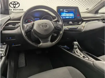 Photo 10 Toyota C-HR 1.8 HYBRIDE 122 DESIGN