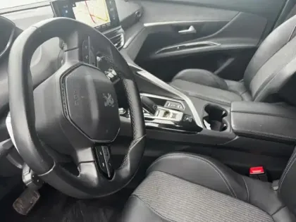 Photo 9 Peugeot 5008  1.5 BlueHDi 130ch S&S Allure Pack EAT8