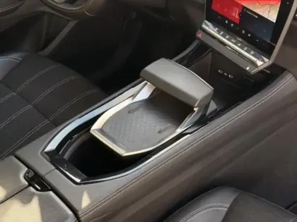 Photo 6 Renault Austral  1.3 TCe mild hybrid 160ch Techno auto - 23