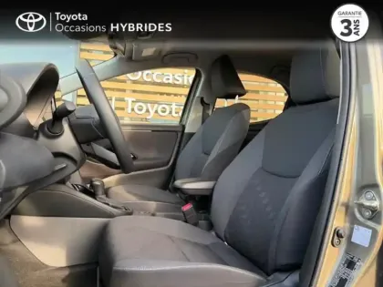 Photo 10 Toyota Yaris  116h Design 5p MC24