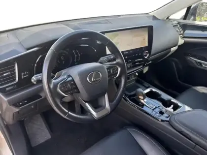 Photo 8 Lexus Nx  450h+ Luxe 4WD