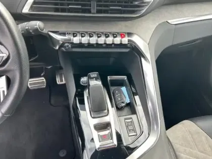 Photo 10 Peugeot 3008  HYBRID 225ch GT e-EAT8