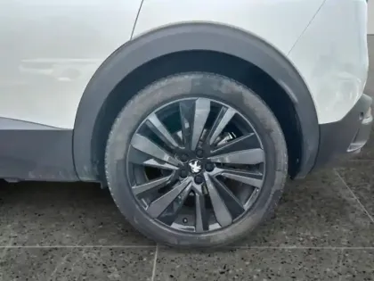 Photo 13 Peugeot 3008  HYBRID 225ch GT e-EAT8