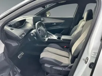 Photo 8 Peugeot 3008  HYBRID 225ch GT e-EAT8