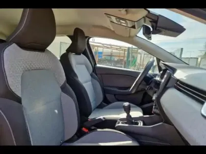 Photo 9 Renault Clio  1.5 dCi 100ch Evolution - 25