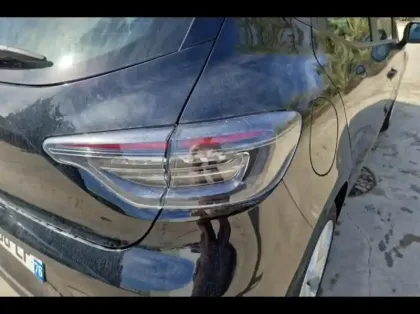 Photo 13 Renault Clio  1.5 dCi 100ch Evolution - 25