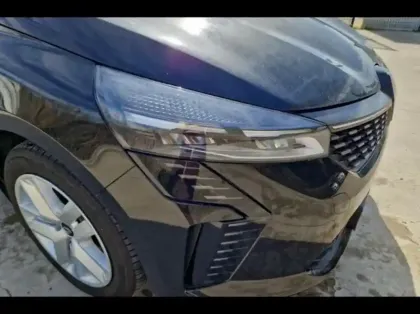 Photo 14 Renault Clio  1.5 dCi 100ch Evolution - 25