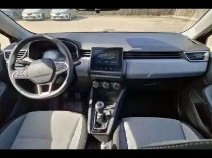 Photo 8 Renault Clio  1.5 dCi 100ch Evolution - 25