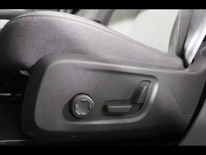 Photo 8 Volvo Xc40 Gén. I Ph2 Plus 5