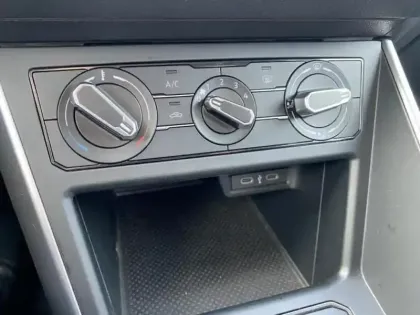 Photo 13 Volkswagen Polo Gén. VI Ph2 Life 5