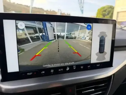 Photo 14 Ford Focus  1.0 Flexifuel mHEV 125ch Titanium X Business Powershift