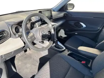 Photo 8 Toyota Yaris  Cross 116h Dynamic Business + Programme Beyond Zero Academy MY22