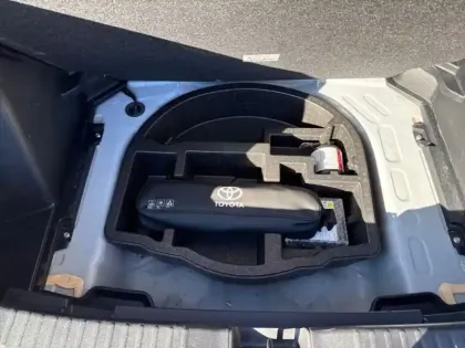 Photo 14 Toyota Yaris  Cross 116h Dynamic Business + Programme Beyond Zero Academy MY22