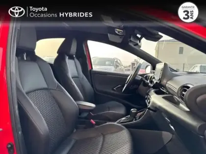Photo 5 Toyota Yaris  116h Première 5p