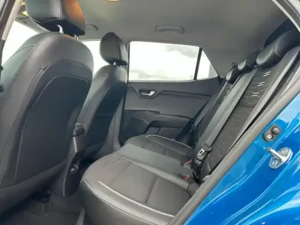 Photo 7 Kia Stonic  1.0 T-GDi 120ch MHEV GT Line DCT7