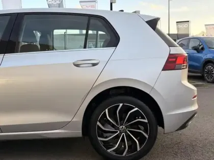 Photo 9 Volkswagen Golf  1.4 eHybrid OPF 204ch Style DSG6