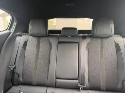 Photo 25 Peugeot 408  PHEV 225ch GT e-EAT8