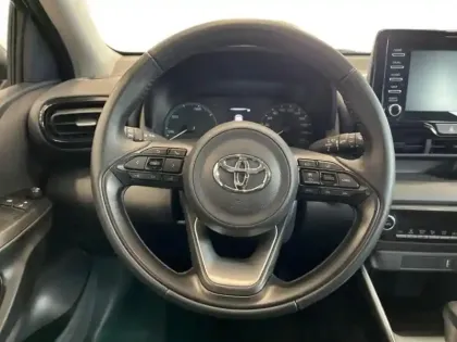 Photo 14 Toyota Yaris  116h Dynamic 5p MY22