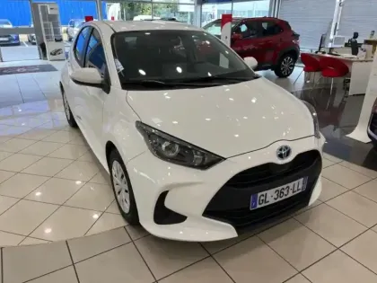 Photo 8 Toyota Yaris  116h Dynamic 5p MY22