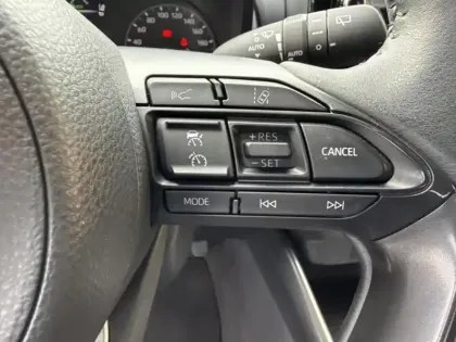 Photo 6 Toyota Yaris  116h Dynamic Business 5p + Programme Beyond Zero Academy MY22