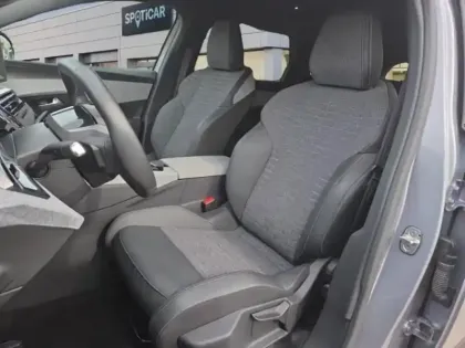 Photo 9 Peugeot 5008  Hybrid 145ch Allure e-DCS6