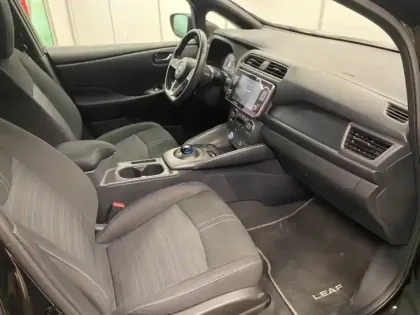 Photo 8 Nissan Leaf  150ch 40kWh Acenta 22