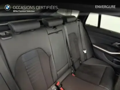 Photo 12 BMW Serie 3 Série 3 Touring 318dA 150ch M Sport