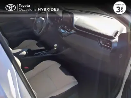 Photo 5 Toyota C-HR  2.0 Hybride 184ch Collection E-CVT