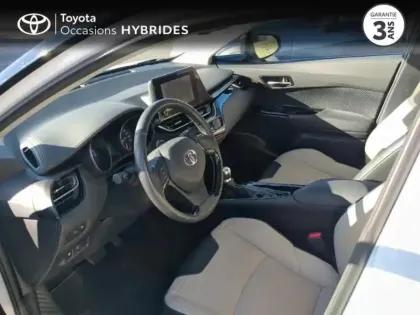 Photo 10 Toyota C-HR  2.0 Hybride 184ch Collection E-CVT
