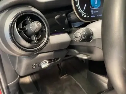 Photo 10 Mini Mini  5 Portes Cooper 136ch Edition Premium BVA7