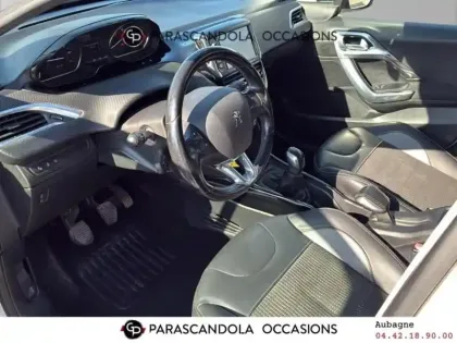 Photo 9 Peugeot 2008  110ch Allure S&S