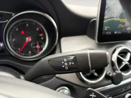 Photo 10 Mercedes GLA  180 d Sensation 7G-DCT