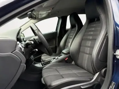 Photo 8 Mercedes GLA  180 d Sensation 7G-DCT