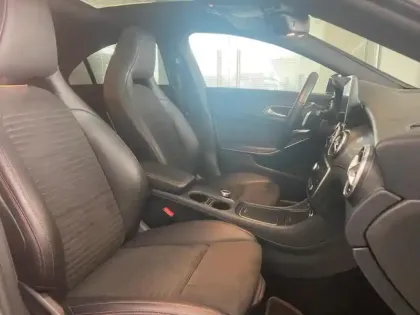 Photo 11 Mercedes CLA  180 Fascination 7G-DCT