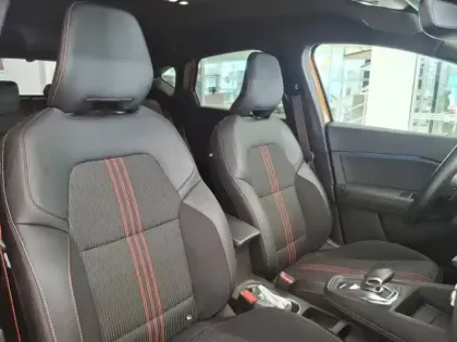 Photo 12 Renault Captur  1.3 TCe mild hybrid 160ch RS Line EDC