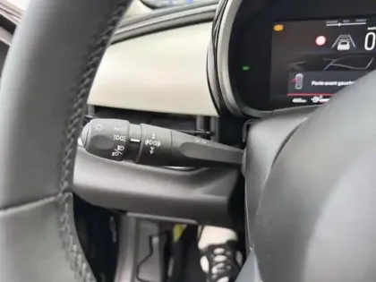 Photo 13 Fiat 600  1.2 Hybrid 100ch La Prima DCT6