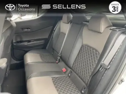 Photo 11 Toyota C-HR  122h Distinctive 2WD E-CVT MY22