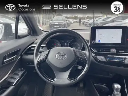 Photo 8 Toyota C-HR  122h Distinctive 2WD E-CVT MY22