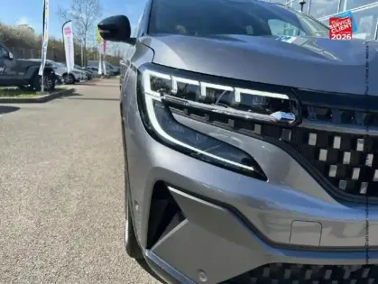 Photo 12 Renault Austral  1.2 E-Tech full hybrid 200ch Iconic esprit Alpine- 24