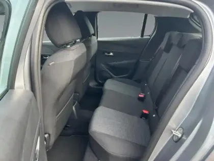 Photo 12 Peugeot 208  Hybrid 110 Style e-DCS6