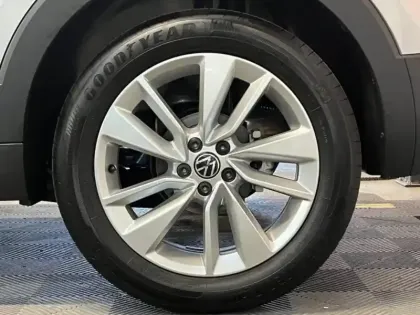 Photo 8 Volkswagen T-cross  1.0 TSI 116ch VW Edition DSG7