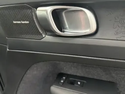 Photo 11 Volvo Ex40  Single Extended Range 252ch Plus