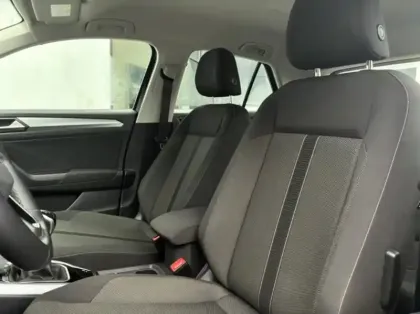 Photo 8 Volkswagen T-roc  1.0 TSI 110ch Life