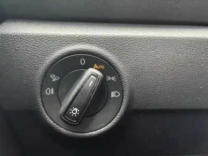 Photo 11 Volkswagen T-roc  1.0 TSI 110ch Life