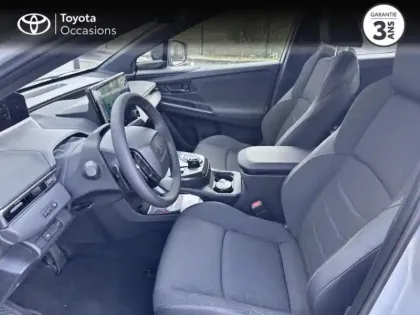 Photo 11 Toyota C-HR + 224ch 77kWh Design Grande Autonomie