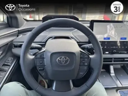 Photo 12 Toyota C-HR + 224ch 77kWh Design Grande Autonomie