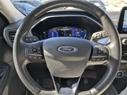 Photo 8 Ford Kuga Gén. III Ph1 Titanium 5