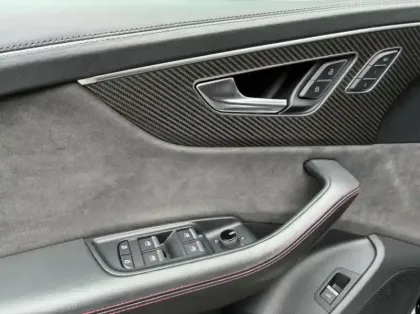 Photo 11 Audi Q8 RS  4.0 V8 BiTFSI 600ch mHEV quattro Tiptronic 8