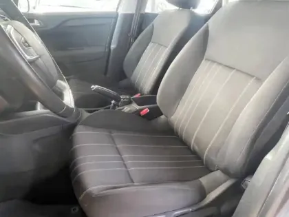 Photo 8 Citroën C4  PureTech 110ch Live